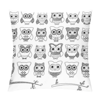 Personality  Doodle Style Vector Set Of Cute Owls And Branches Pillow Covers