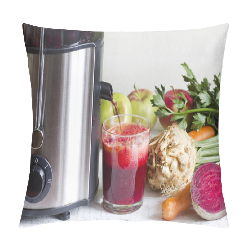 Personality  Juicer And Juice With Fresh Fruits And Vegetables Pillow Covers