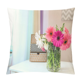 Personality  Beautiful Flowers In Vase Pillow Covers