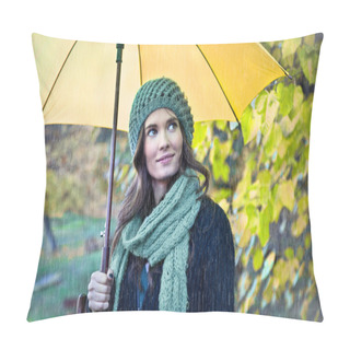 Personality  Woman With Yellow Umbrella Smiling Pillow Covers