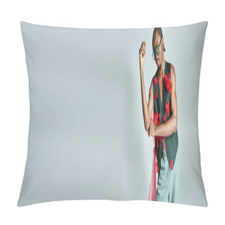 Personality  Good Looking African American Man With Sunglasses Posing In Motion And Looking At Camera, Banner Pillow Covers