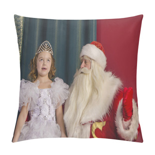 Personality  Santa Claus Congratulates People Pillow Covers