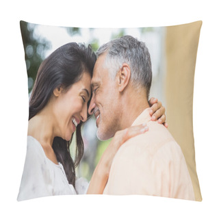 Personality  Woman Embracing Man Pillow Covers