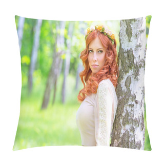 Personality  Fashionable Girl In The Park Pillow Covers
