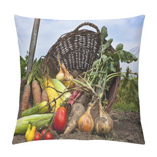 Personality  Bountiful Harvest Pillow Covers