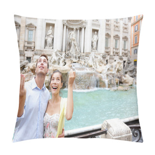 Personality  Travel Couple Trowing Coin At Trevi Fountain, Rome Pillow Covers