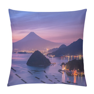 Personality  View Of Mountain Fuji With Suruga Bay Pillow Covers