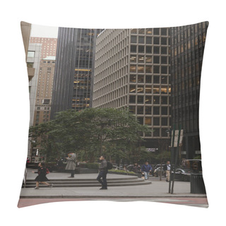 Personality  NEW YORK, USA - OCTOBER 11, 2022: Tree Between Buildings On Urban Street In Manhattan  Pillow Covers