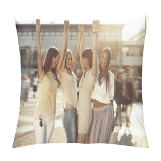 Personality  Four Girlfriends In The Victorious Gesture Pillow Covers