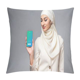 Personality  Beautiful Smiling Young Muslim Woman Holding Smartphone With Twitter App Isolated On Grey Pillow Covers