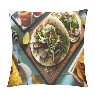 Personality  Mexican Tortillas With Beef Steak And Salad Pillow Covers