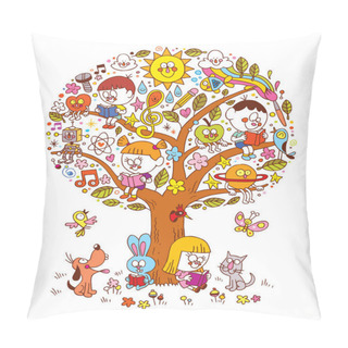 Personality  Kids Reading On A Tree Pillow Covers
