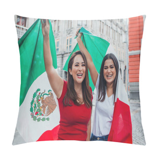 Personality  Mexican Girls Friends At Independence Day In Mexico Holding A Flag Of Mexico Pillow Covers