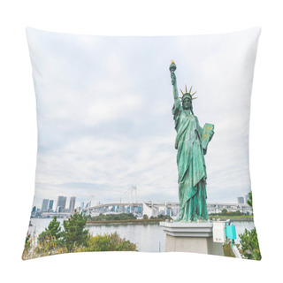 Personality  Lady Liberty Juxtaposed Against Rainbow Bridge In Tokyo. Pillow Covers