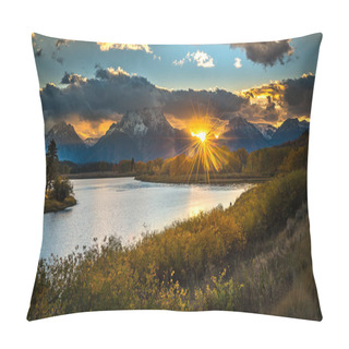 Personality  Oxbow Bend Turn Out Pillow Covers