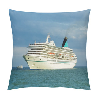 Personality  Luxury Ocean Liner Pillow Covers