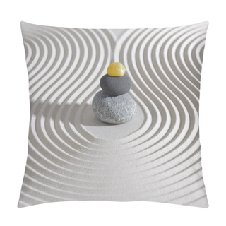 Personality  Japanese Zen Garden With Stone In Textured Sand Pillow Covers