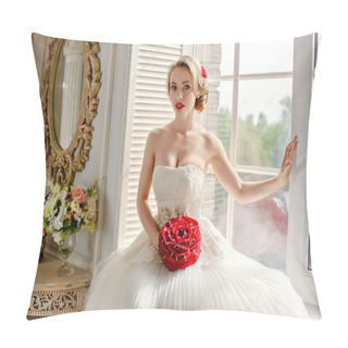 Personality  Charming Beautiful Young Blonde Girl With Red Lipstick On My Lip Pillow Covers