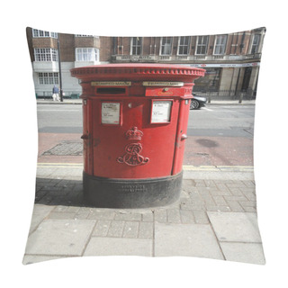 Personality  Red Mailbox , England Pillow Covers