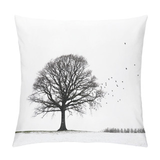 Personality  Oak Tree In Winter Pillow Covers