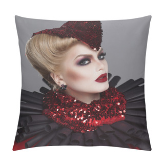 Personality  Queen Of Hearts. Valentines Day Pillow Covers