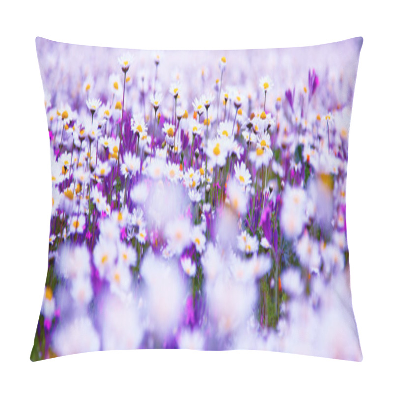 Personality  Daisy Field Pillow Covers