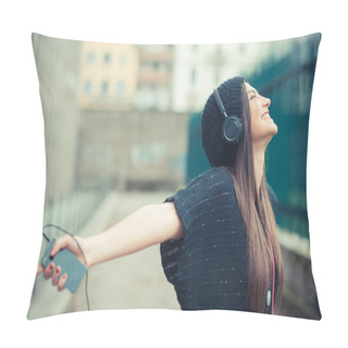 Personality  Crazy Brunette Woman Listening Music Pillow Covers