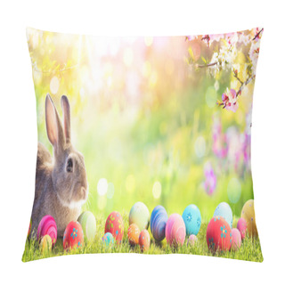 Personality  Adorable Bunny With Easter Eggs In Flowery Meadow Pillow Covers