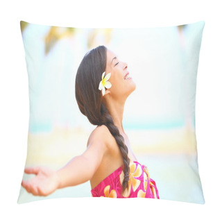 Personality  Freedom Beach Woman Happy Serene Pillow Covers