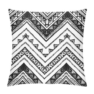 Personality  Hand Drawn Tribal Pattern. Zigzag And Stripe Line. Pillow Covers