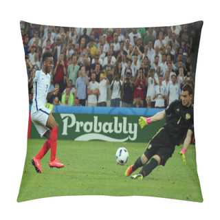 Personality  EURO 2016 - FRANCE 4 - MATCH BETWEEN ENGLAND VS RUSSIA Pillow Covers