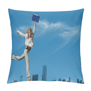 Personality  Successful Business Woman Pillow Covers