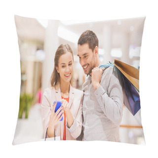 Personality  Couple With Smartphone And Shopping Bags In Mall Pillow Covers