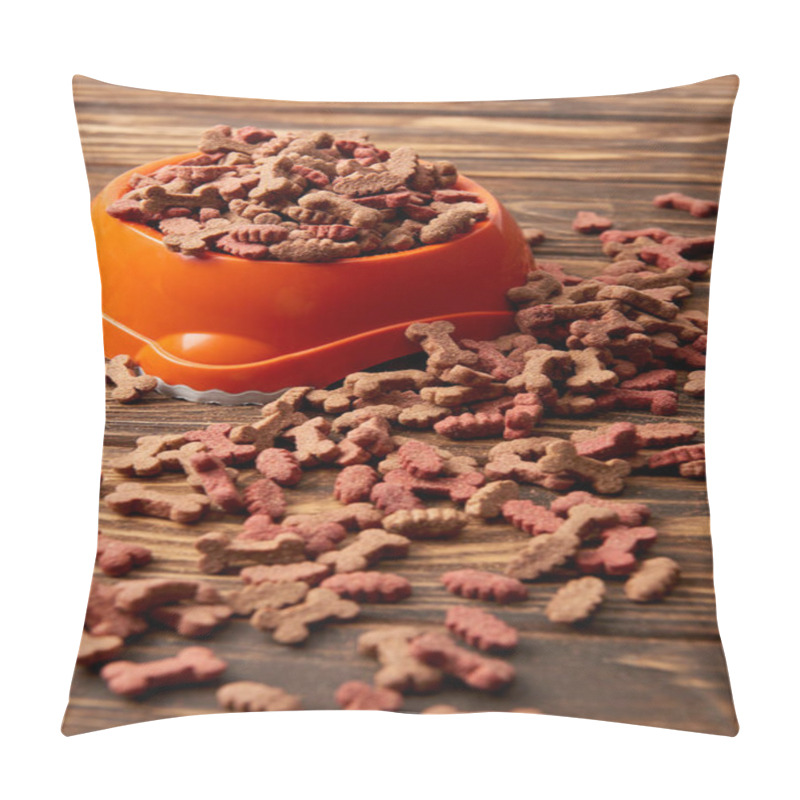 Personality  Selective Focus Of Plastic Bowl With Pile Of Dog Food On Wooden Table  Pillow Covers