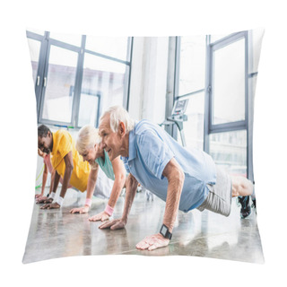 Personality  Cheerful Multiethnic Senior Sportspeople Synchronous Doing Plank At Gym Pillow Covers