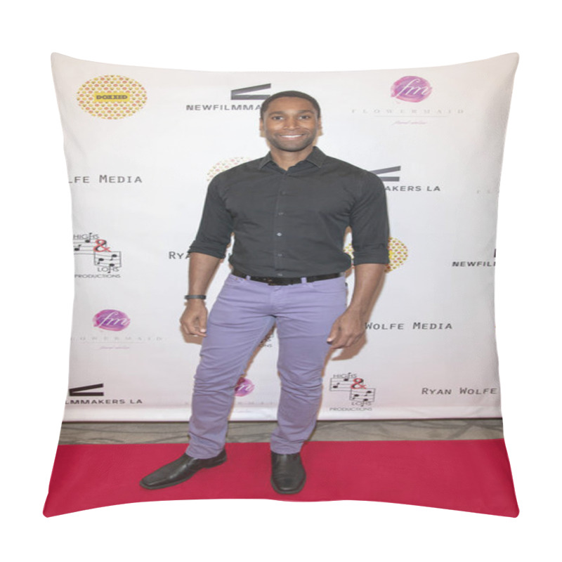 Personality  Navaris Darson Attends 