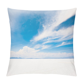 Personality  Salar De Uyuni Salt Flat, Altiplano, Bolivia Pillow Covers
