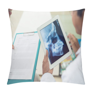 Personality  Skull X-ray Pillow Covers