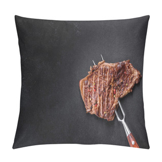 Personality  Delicious Juicy Fresh Beef Steak With Spices And Herbs On A Dark Concrete Background. Grilled Dishes Pillow Covers
