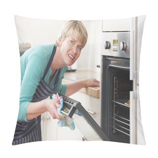 Personality  Woman Opening Oven Door And Looking Frustrated Pillow Covers