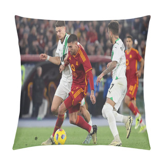 Personality  Rome, Italy 17.03.2024:  Lorenzo Pellegrini Of Roma Fight For The Ball With Daniel Boloca Of Sassuolo During The Italy Serie A TIM 2023-2024 Football Match AS Roma Vs US Sassuolo Calcio At Olympic Stadium In Rome. Pillow Covers