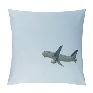 Personality  Low Angle View Of Jet Airplane In Blue Sky Pillow Covers