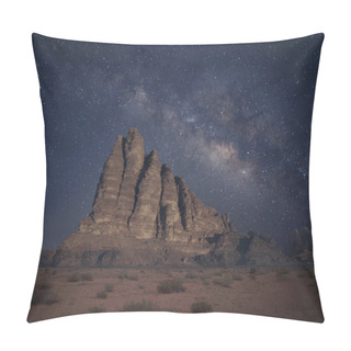 Personality  Starry Night In Wadi Rum Desert, Jordan. Pillow Covers