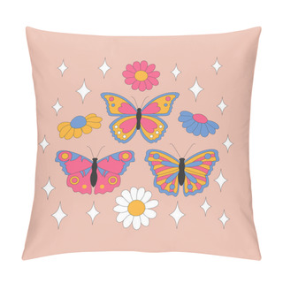 Personality  Retro Daisies And Sparkles On Light Background. Pillow Covers