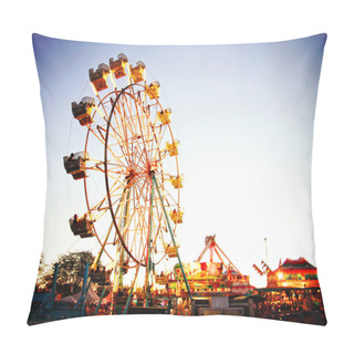 Personality  Ferris Wheel In Luna Park Pillow Covers