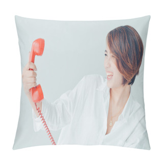 Personality  Asian Woman With Retro Telephone In Vintage Color Pillow Covers