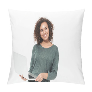 Personality  Portrait Of A Pretty Cheerful Casual African Girl Pillow Covers