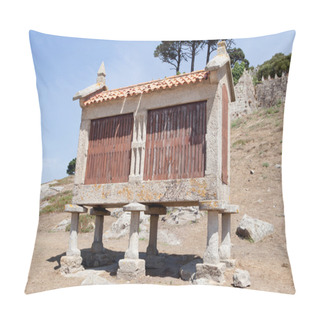 Personality  Traditional Structure To Save The Wheat Pillow Covers