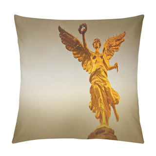 Personality  Angel Of Independence In Mexico City Pillow Covers