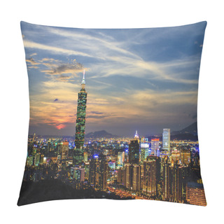 Personality  Taipei City View At Night Pillow Covers